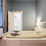 Super Comfort With 3 Next To Opera Apartmán