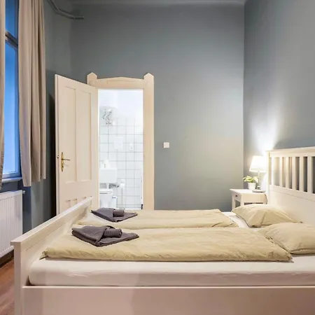 Super Comfort With 3 Next To Opera Daire
